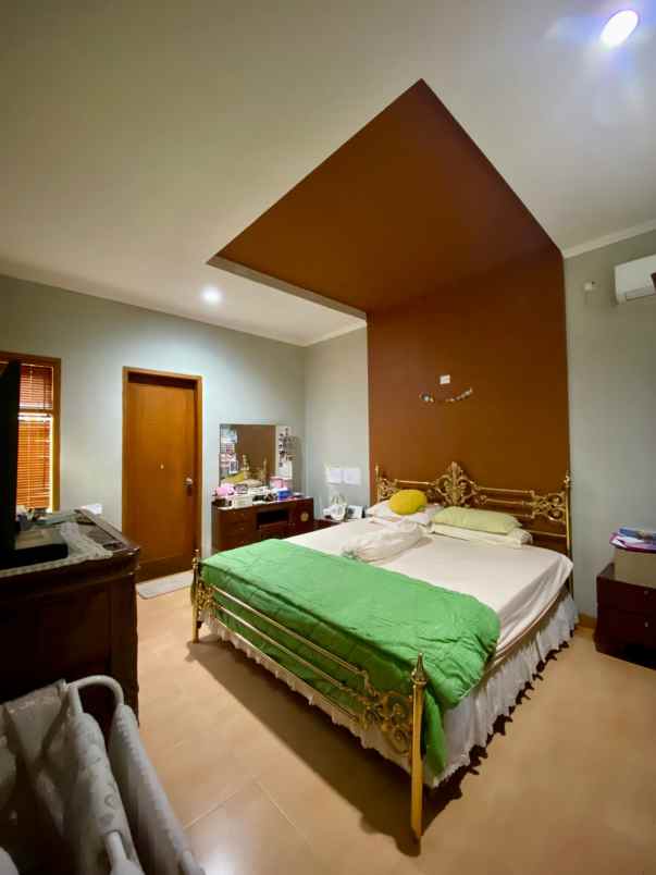 dijual rumah komplek bali view cireundeu