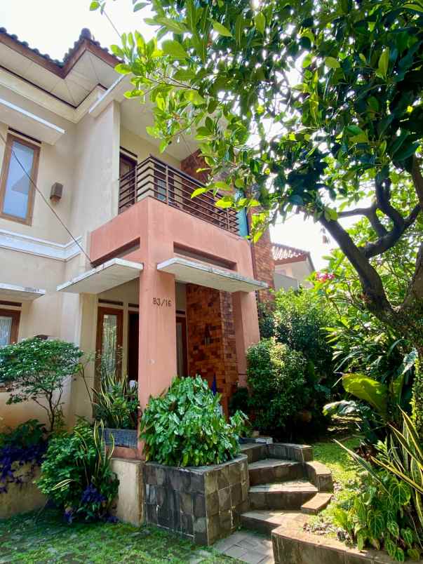 dijual rumah komplek bali view cireundeu