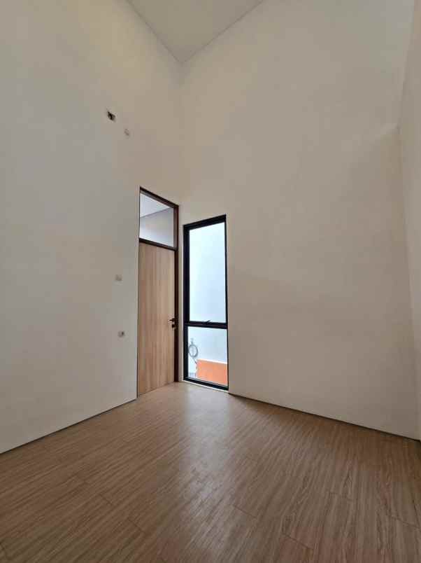 dijual rumah komplek billymoon