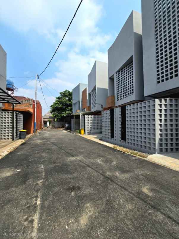 dijual rumah komplek billymoon