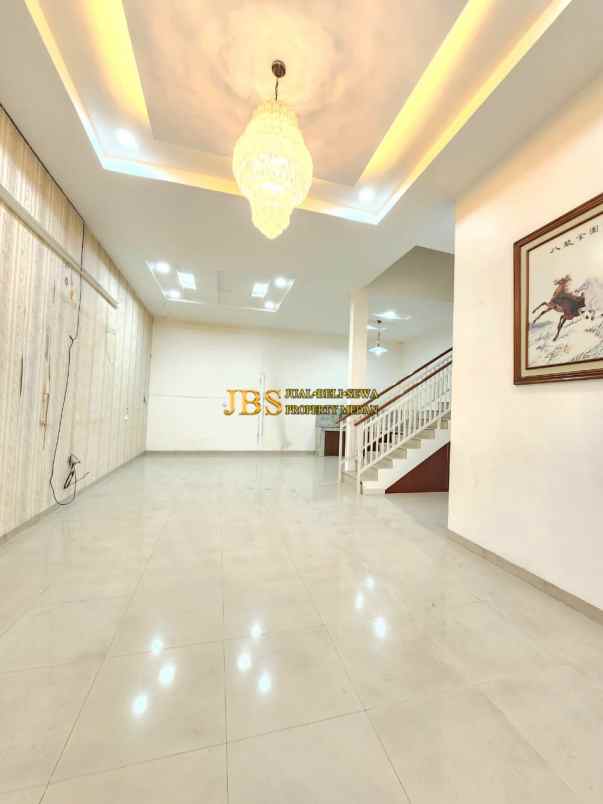 dijual rumah komplek cemara asri jalan