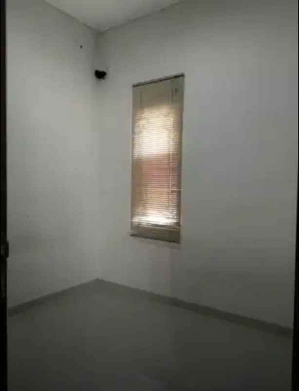 dijual rumah komplek grand sharon