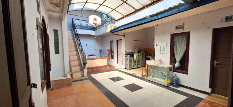 dijual rumah komplek margawangi estate