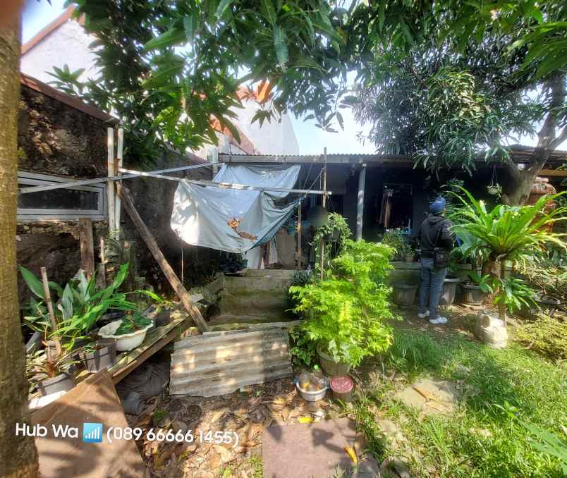 dijual rumah komplek perumahan pondok