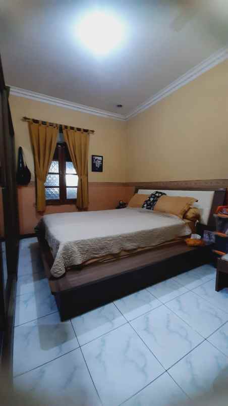 dijual rumah komplek tanjungsari