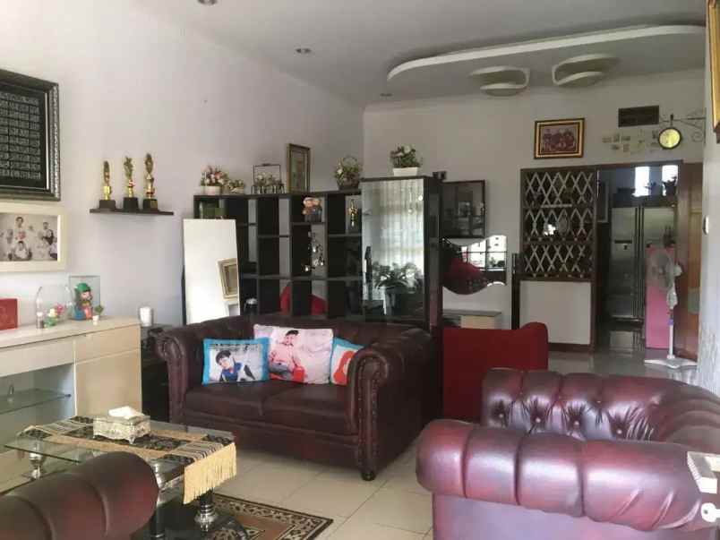 dijual rumah komplek ujung berung indah