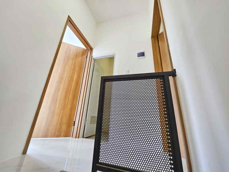 dijual rumah kota harapan indah bekasi