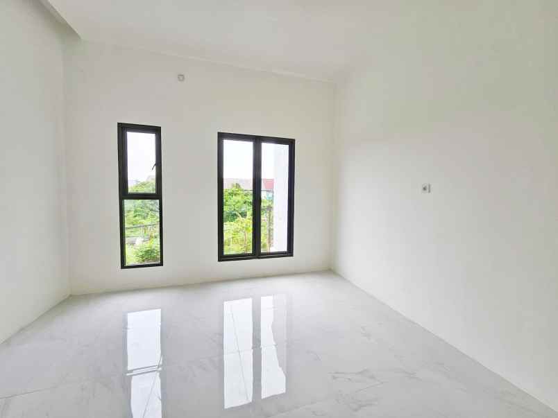 dijual rumah kota harapan indah bekasi