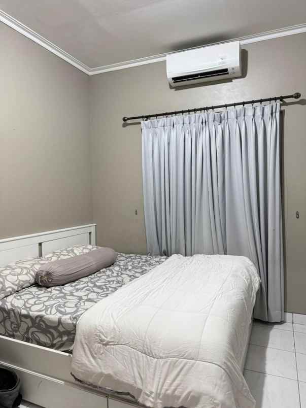 dijual rumah kota wisata cibubur