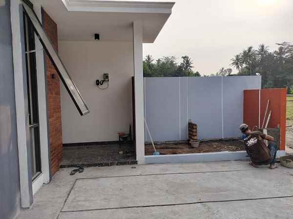 dijual rumah krinjing tengah jatisarono