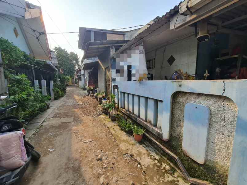 dijual rumah kunciran