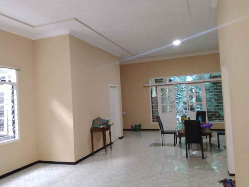 dijual rumah lokasi borobudur malang