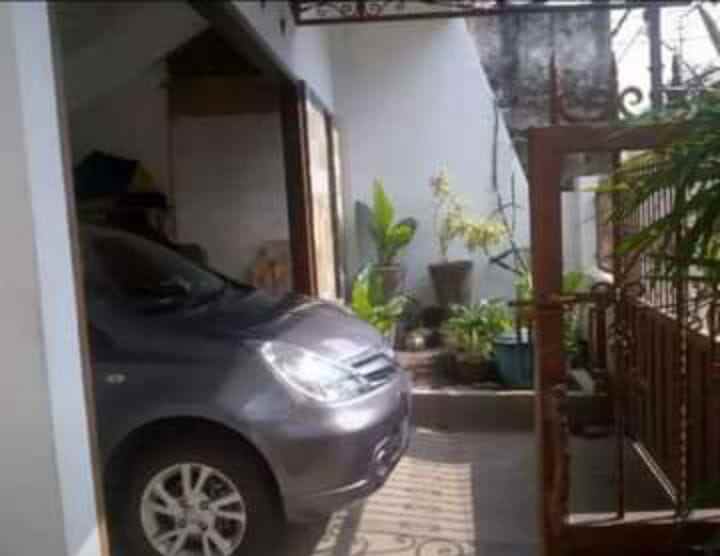 dijual rumah lokasi dinoyo kota malang
