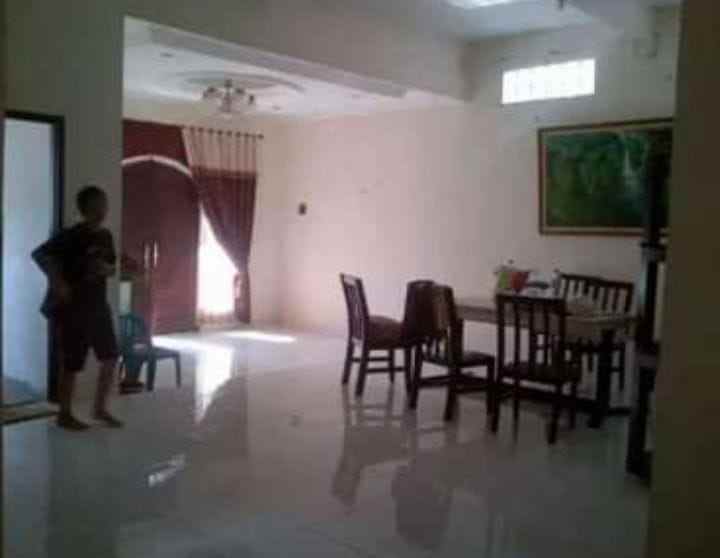 dijual rumah lokasi dinoyo kota malang