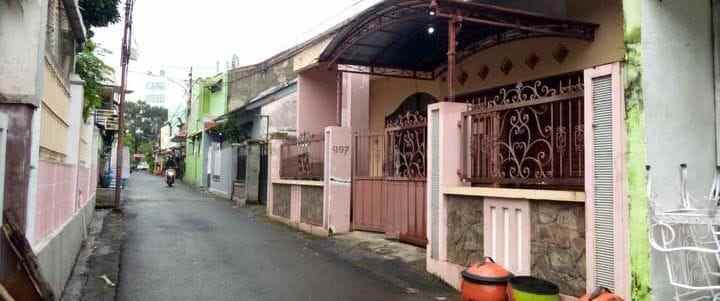 dijual rumah lokasi dinoyo kota malang