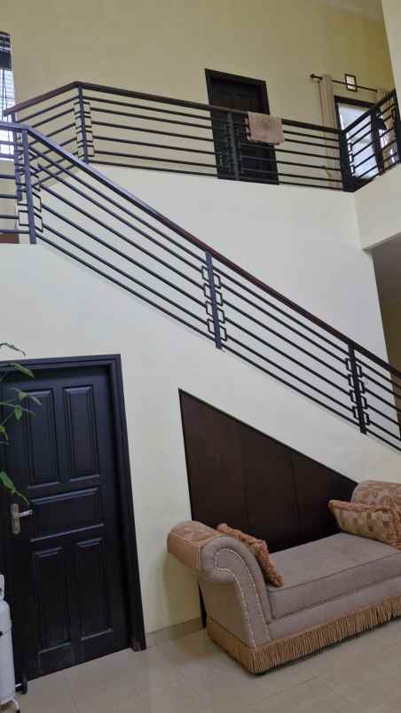 dijual rumah lokasi tidar malang