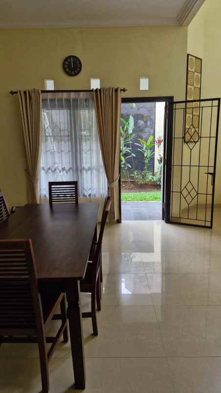 dijual rumah lokasi tidar malang