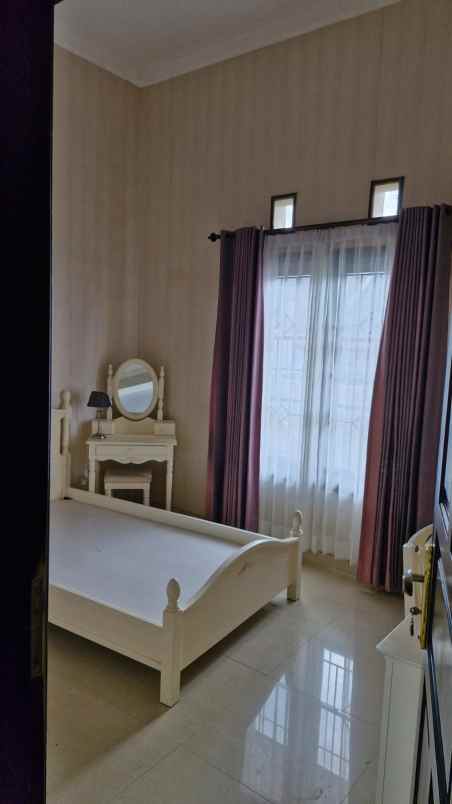 dijual rumah lokasi tidar malang