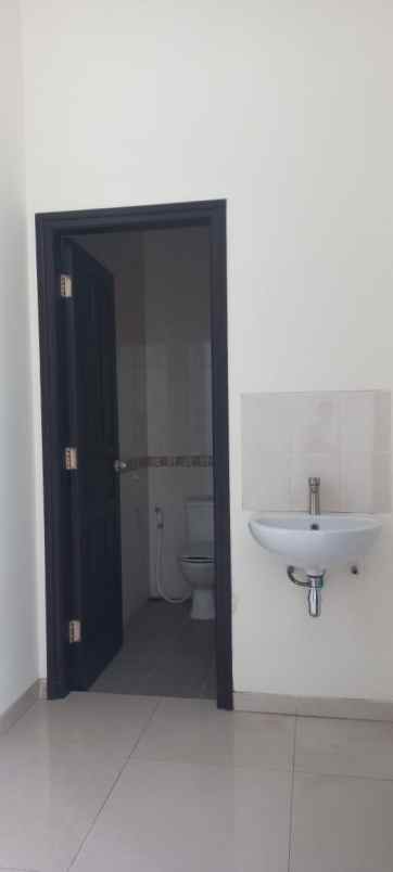 dijual rumah lokasi villa puncak tidar malang