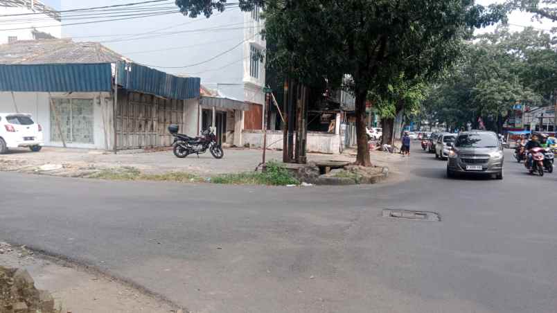 dijual rumah mainroad karapitan