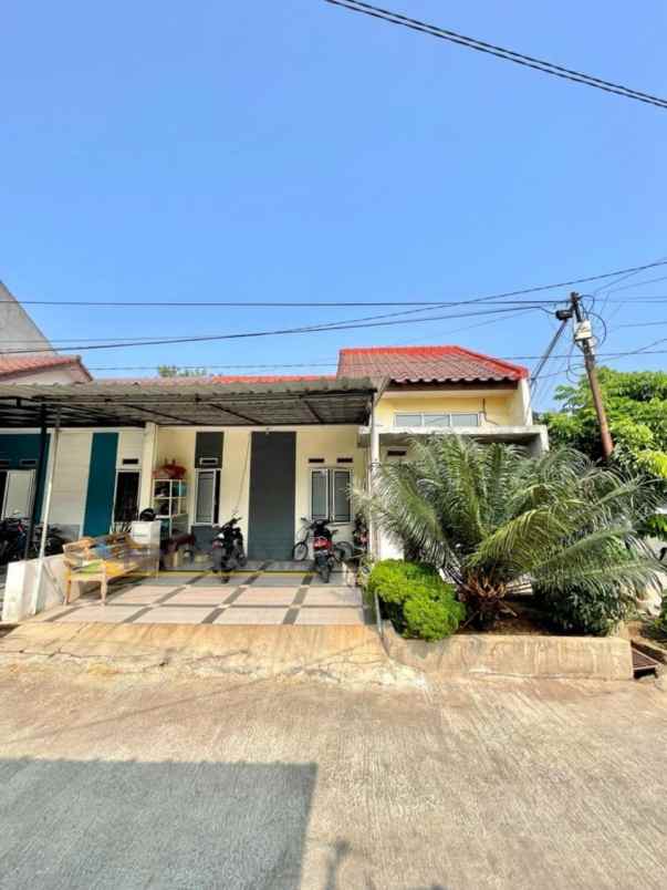 dijual rumah mampang depok