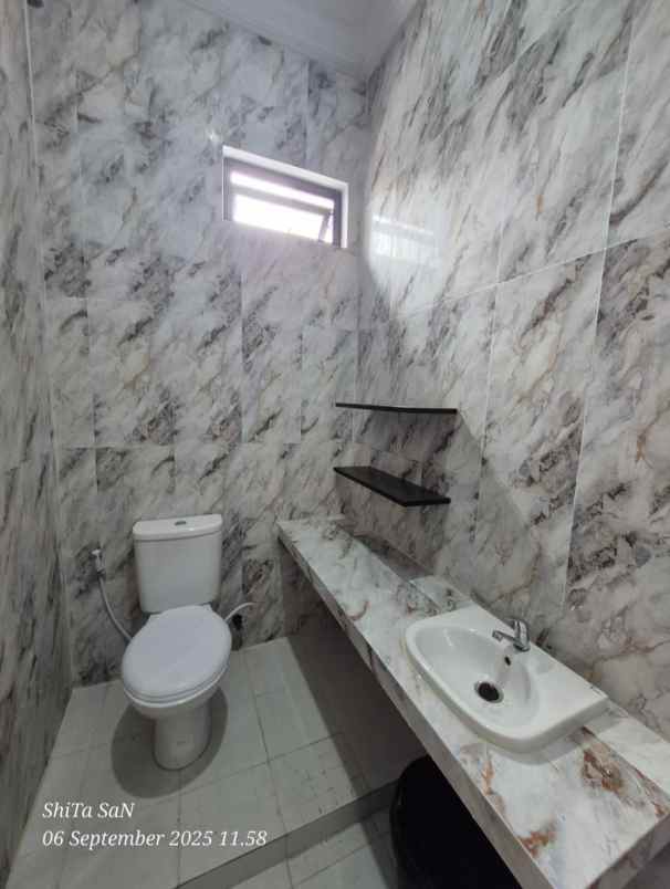 dijual rumah mampang pancoran mas depok