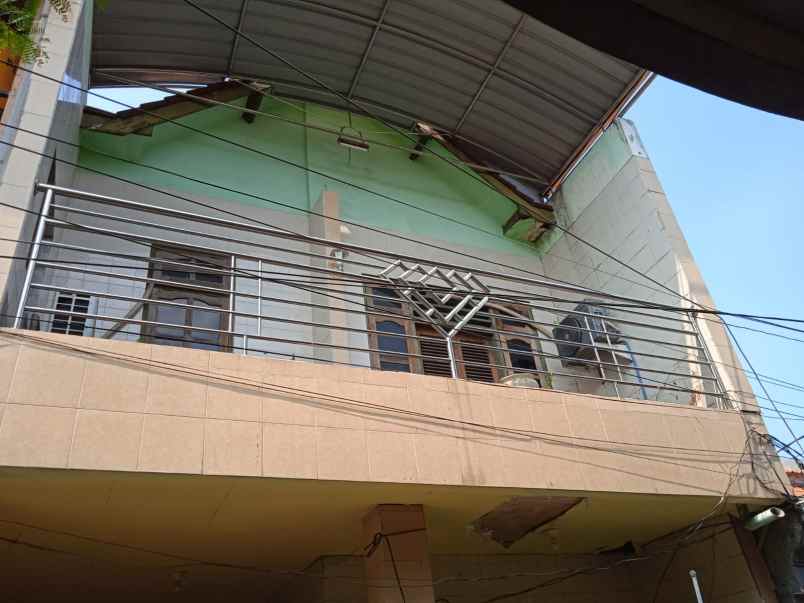 dijual rumah manukan