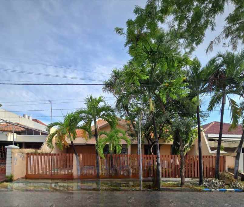 dijual rumah manyar kertoarjo