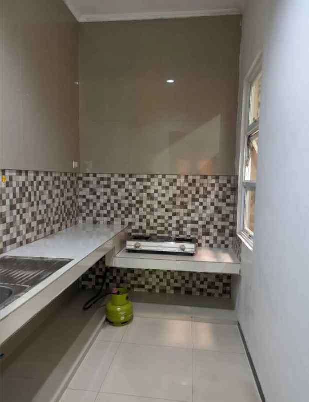 dijual rumah medokan semampir