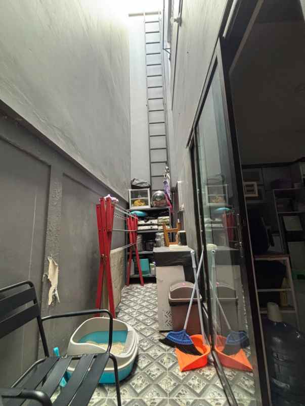dijual rumah metland menteng cakung