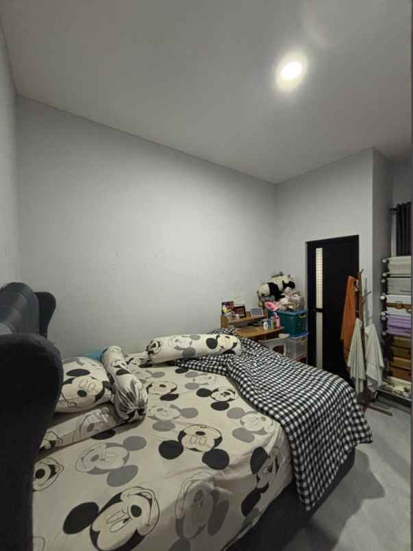 dijual rumah metland menteng cakung