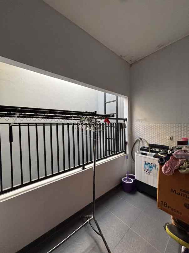 dijual rumah metland menteng cakung