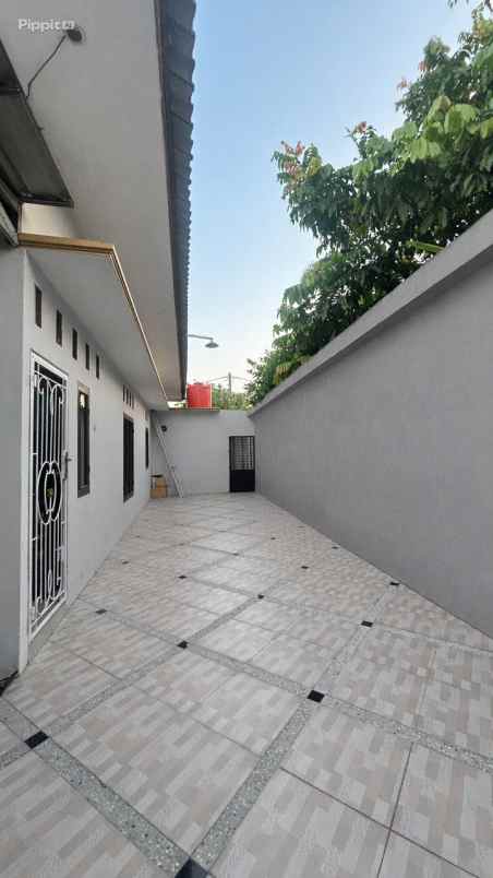 dijual rumah modern klasik