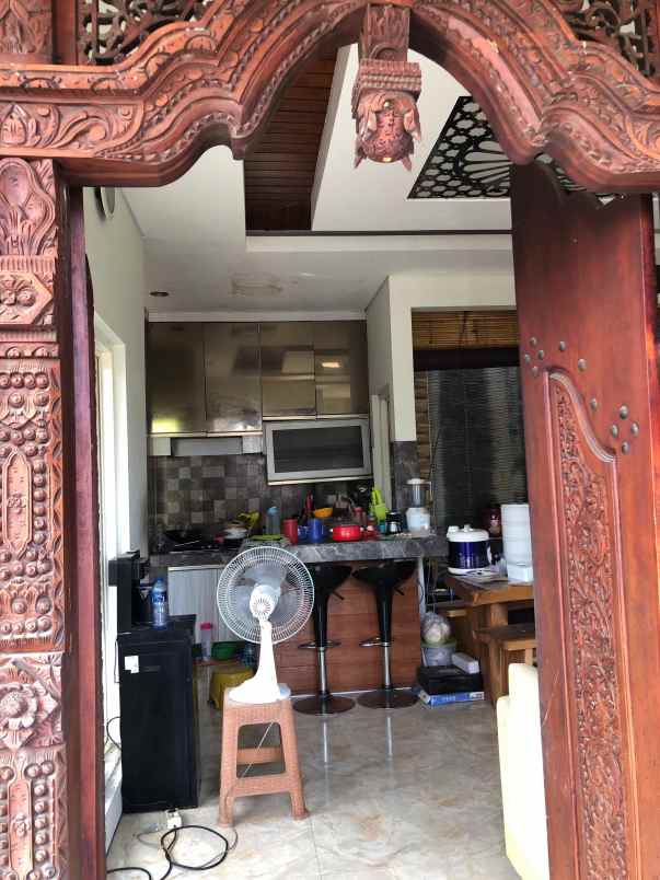 dijual rumah muding kerobokan kuta