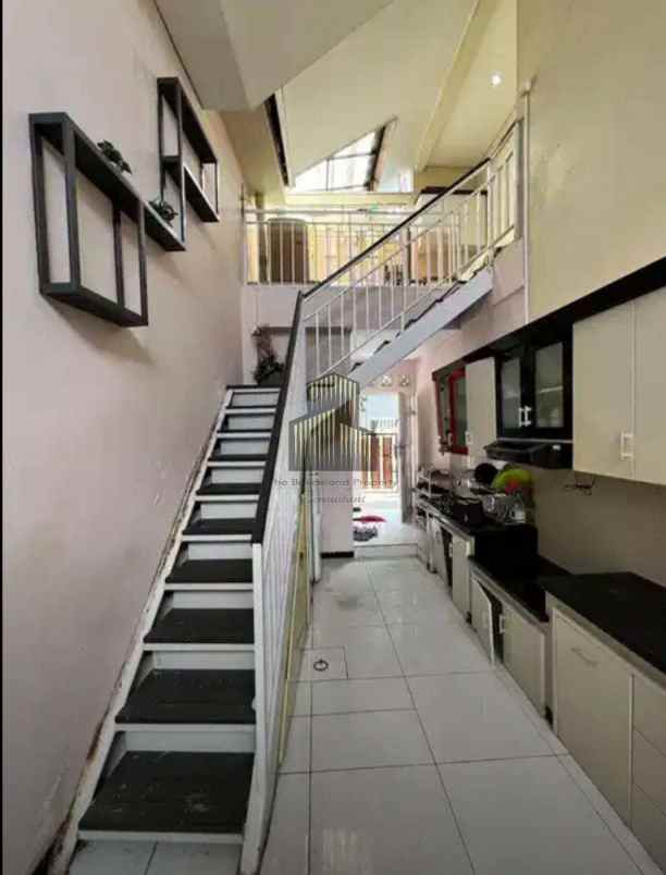 dijual rumah mulawarman