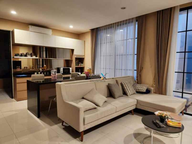 dijual rumah oakwood citraland