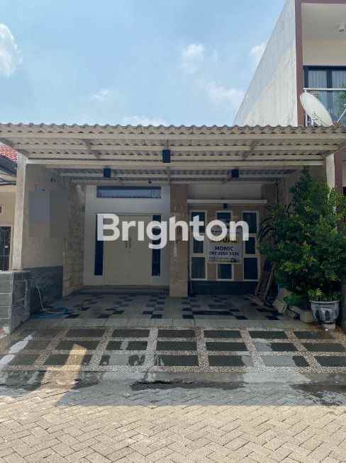 dijual rumah pakuwon city