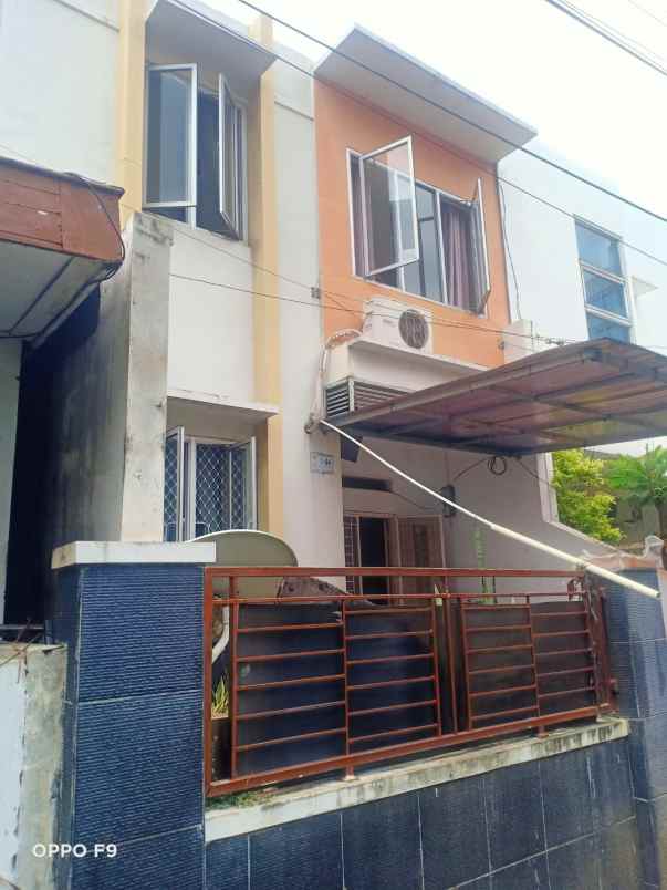 dijual rumah palmerah