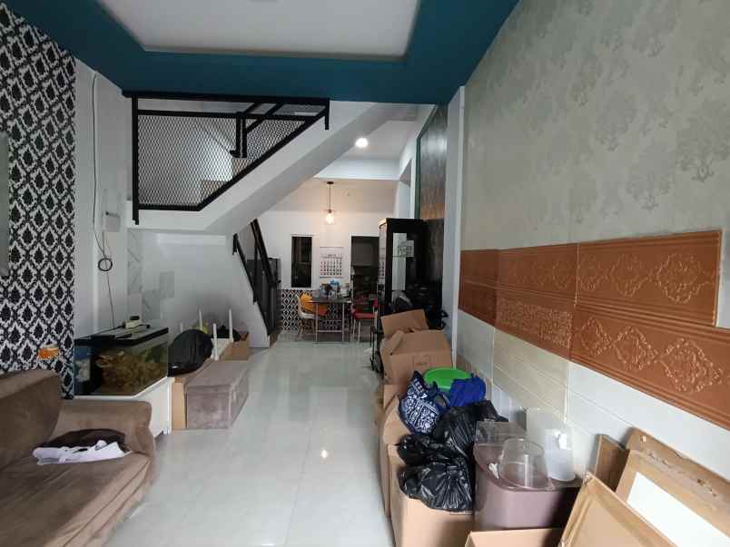 dijual rumah pancoran mas depok