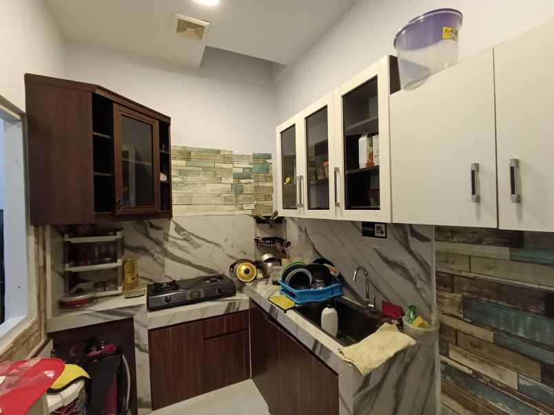 dijual rumah pancoran mas depok