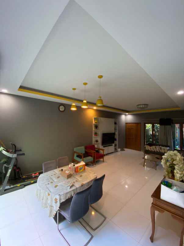 dijual rumah paninggilan ciledug tangerang