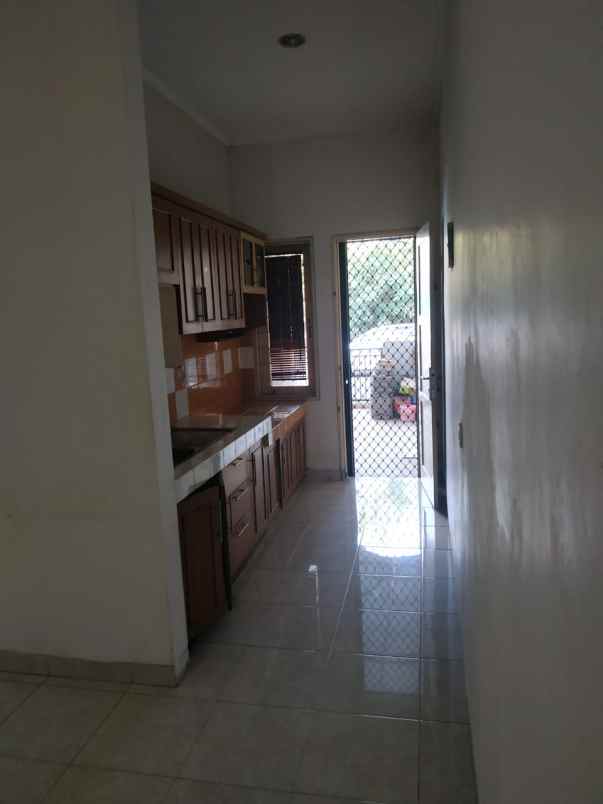 dijual rumah pantai mentari