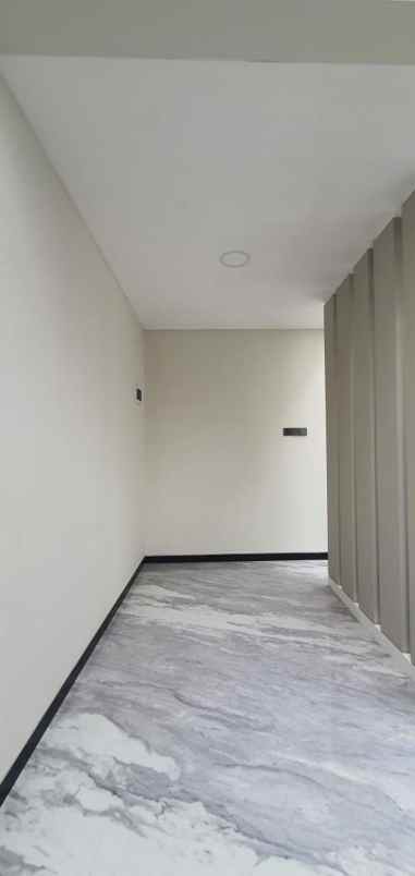 dijual rumah pantai mentari