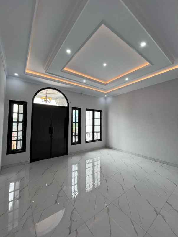 dijual rumah pasar minggu