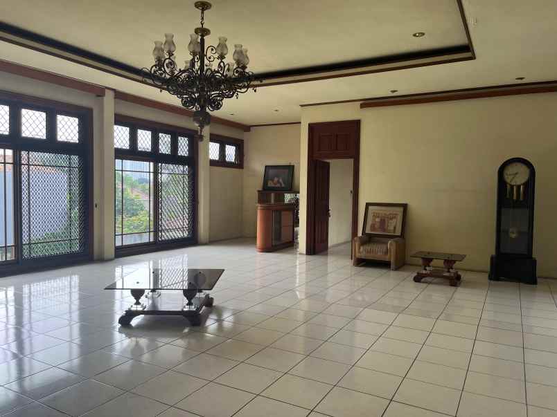 dijual rumah patra kuningan