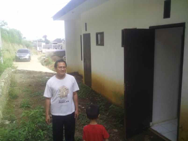 dijual rumah permata padalarang blok g3