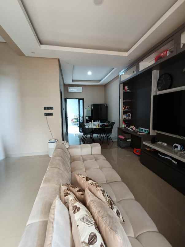 dijual rumah perumahan buana gardenia