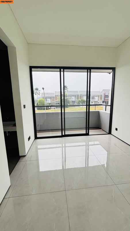 dijual rumah perumahan bukit golf