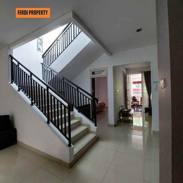 dijual rumah perumahan citra gran cibubur