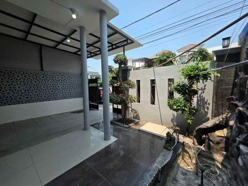 dijual rumah perumahan istana mentari